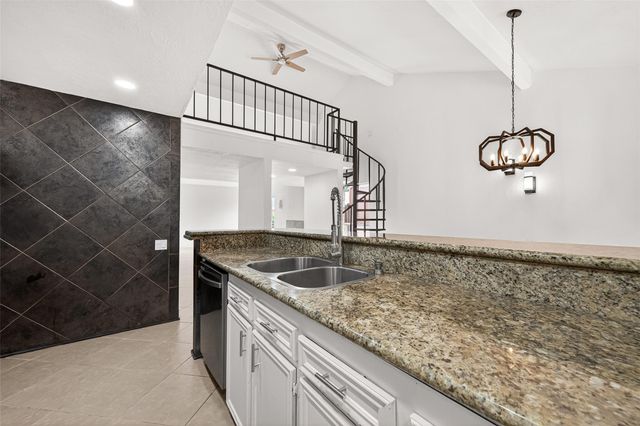 8632 Maplecrest Drive, Houston, TX 77099