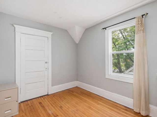 3735 Girard Avenue N, Minneapolis, MN 55412