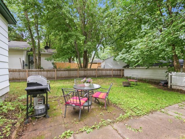 3735 Girard Avenue N, Minneapolis, MN 55412