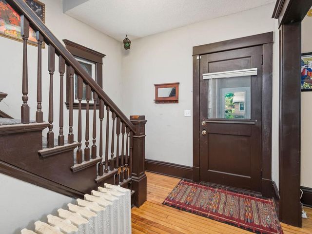 3735 Girard Avenue N, Minneapolis, MN 55412