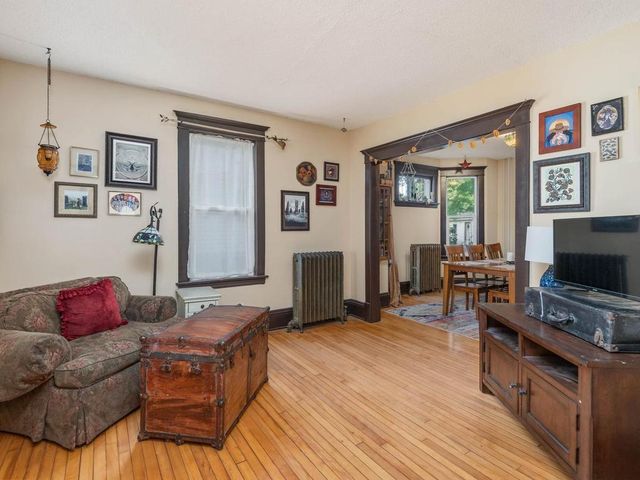3735 Girard Avenue N, Minneapolis, MN 55412