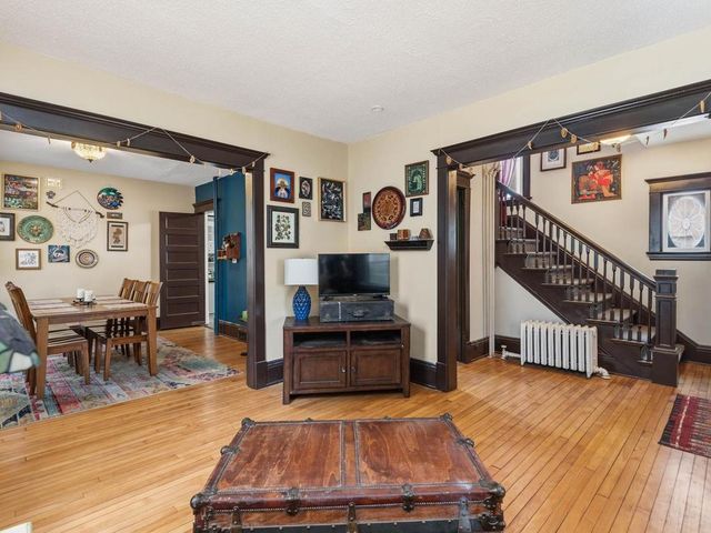 3735 Girard Avenue N, Minneapolis, MN 55412