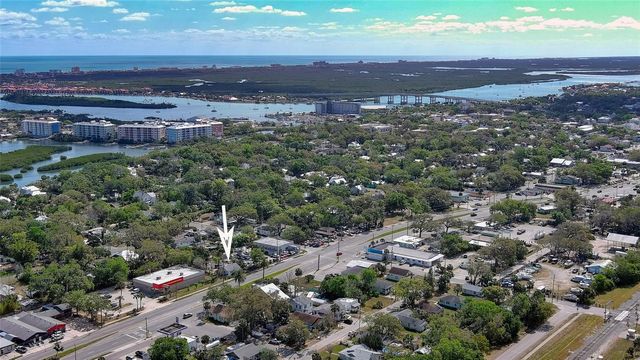 607 N DIXIE FREEWAY, New Smyrna Beach, FL 32168