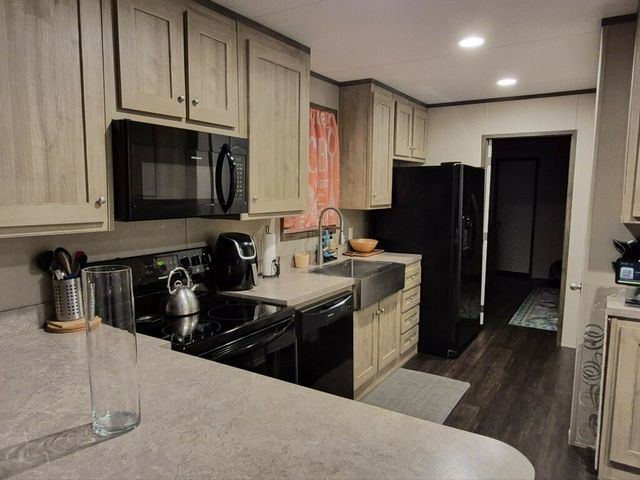 215 Cannon Lane, Knollwood, TX 75092