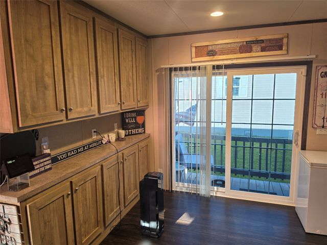 215 Cannon Lane, Knollwood, TX 75092