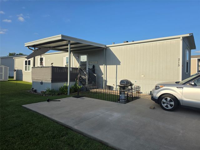 215 Cannon Lane, Knollwood, TX 75092