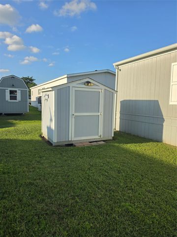 215 Cannon Lane, Knollwood, TX 75092