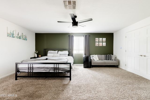 2318 W PINCHOT Avenue, Phoenix, AZ 85015