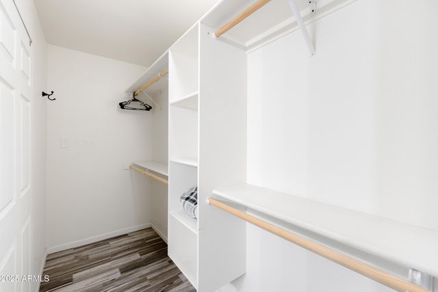 2318 W PINCHOT Avenue, Phoenix, AZ 85015