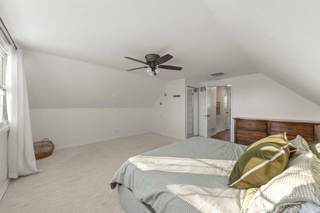 35 CLOVERDALE Lane, Schaumburg, IL 60194