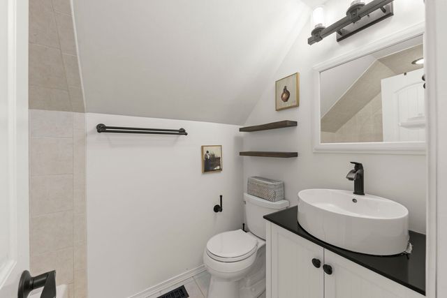 35 CLOVERDALE Lane, Schaumburg, IL 60194