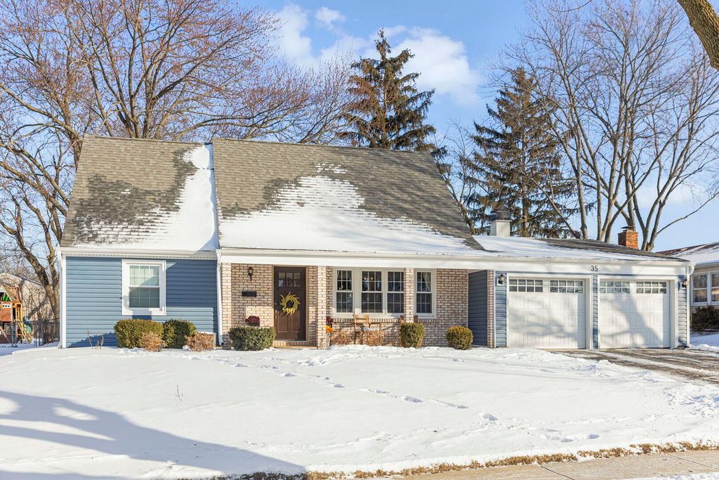 35 CLOVERDALE Lane, Schaumburg, IL 60194