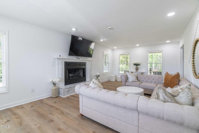 3010 Blueberry Lane, Chapel Hill, NC 27516