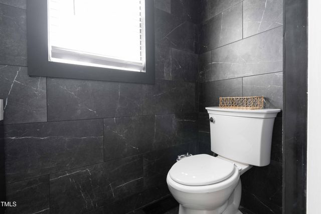 3010 Blueberry Lane, Chapel Hill, NC 27516