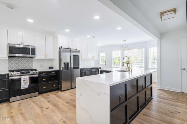 3010 Blueberry Lane, Chapel Hill, NC 27516