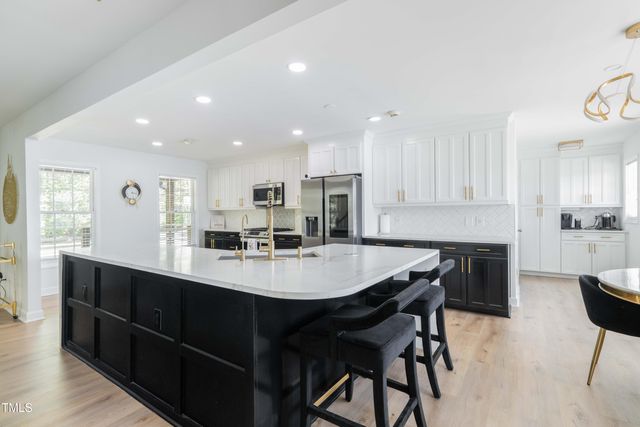 3010 Blueberry Lane, Chapel Hill, NC 27516