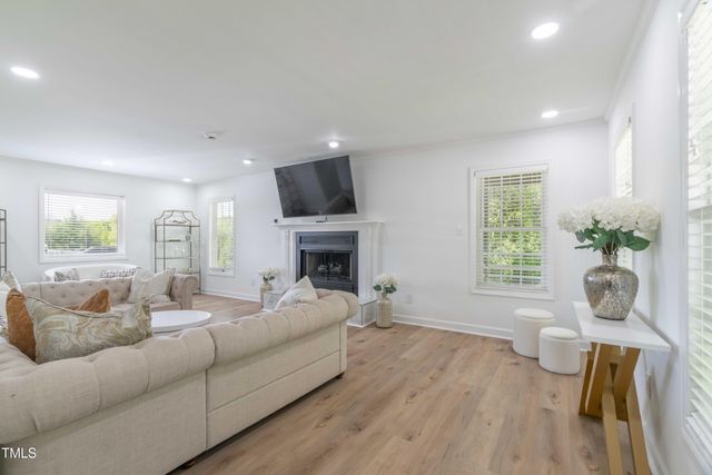 3010 Blueberry Lane, Chapel Hill, NC 27516