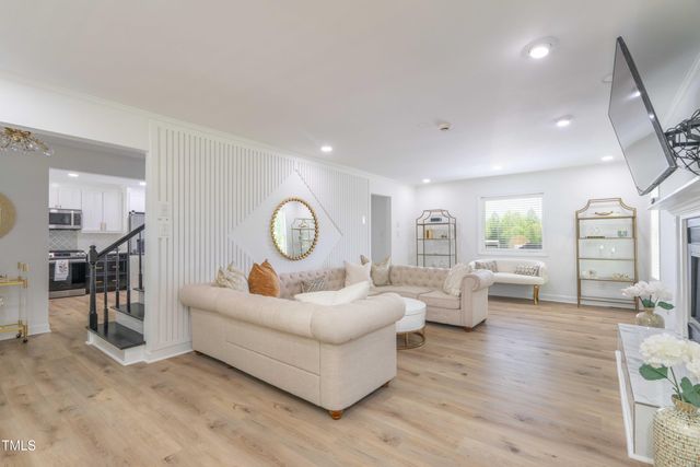 3010 Blueberry Lane, Chapel Hill, NC 27516