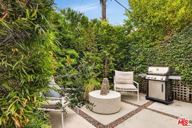 2416 Frey Avenue, Venice, CA 90291