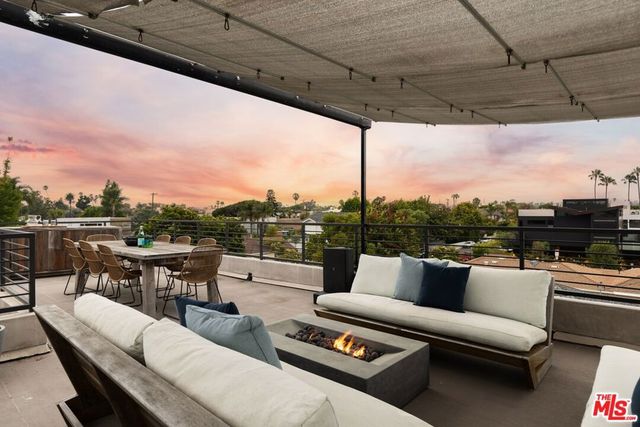 2416 Frey Avenue, Venice, CA 90291