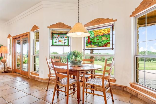 200 Ranchcrest Road, Lorena, TX 76655