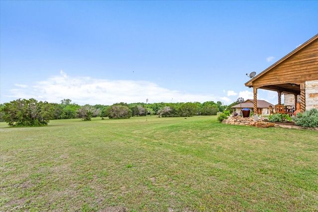 200 Ranchcrest Road, Lorena, TX 76655