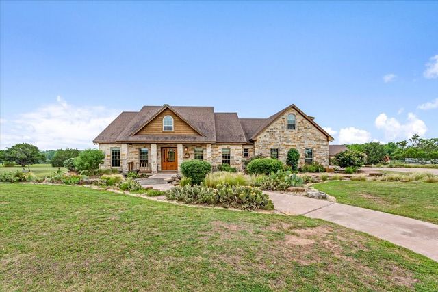 200 Ranchcrest Road, Lorena, TX 76655