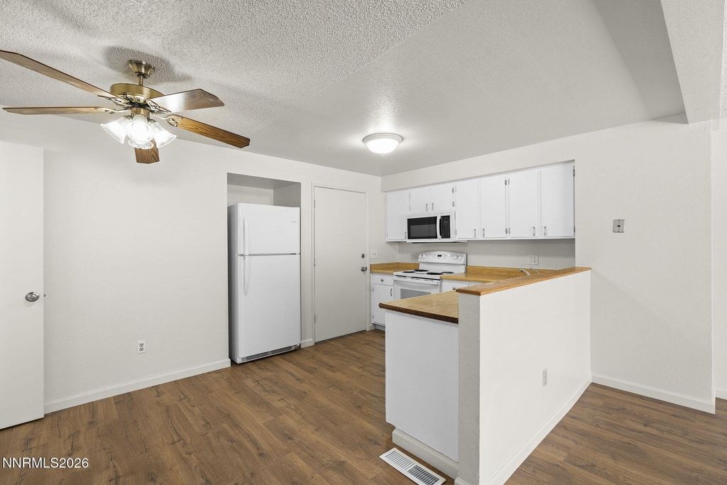 Image 11 of property listing at 401 Allouette Way 02, Carson City, NV 89706