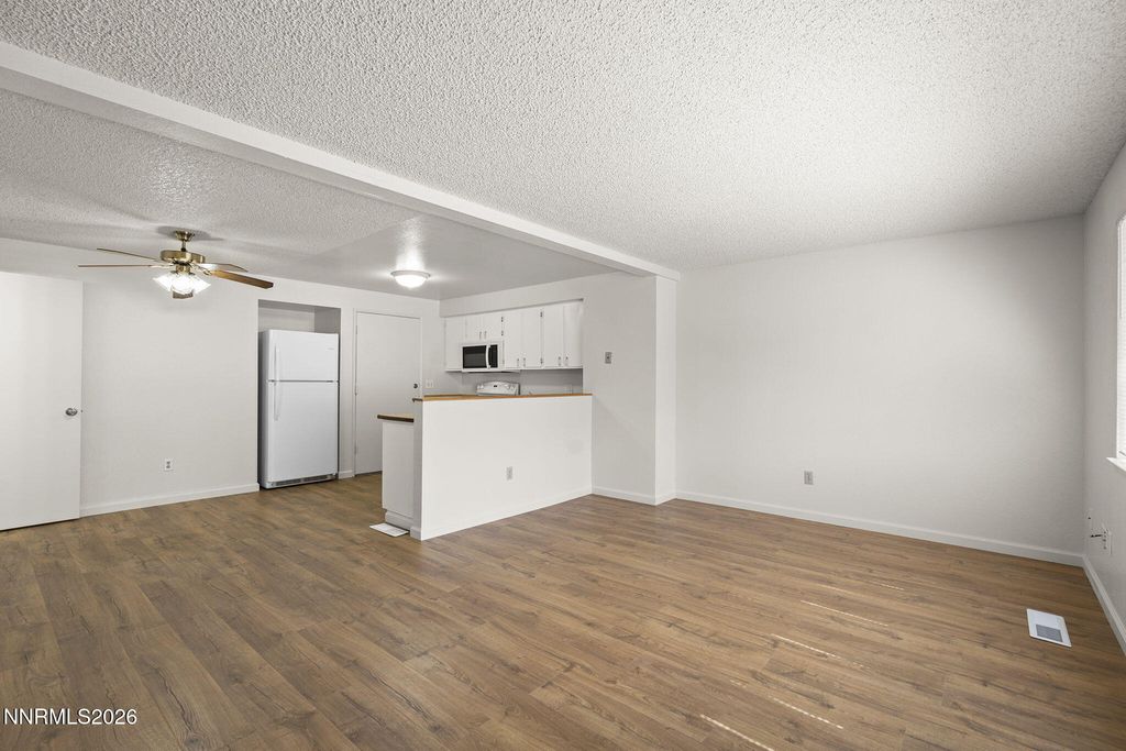 Image 7 of property listing at 401 Allouette Way 02, Carson City, NV 89706