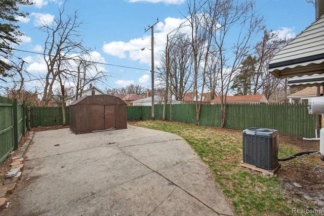 17183 Washburn Street, Detroit, MI 48221