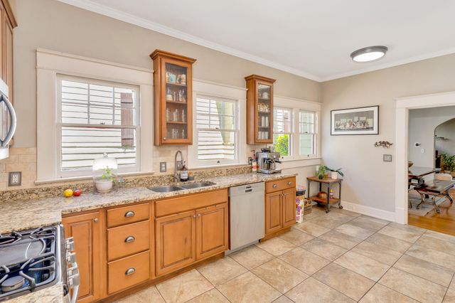211 Mcfarland Avenue, Chattanooga, TN 37405