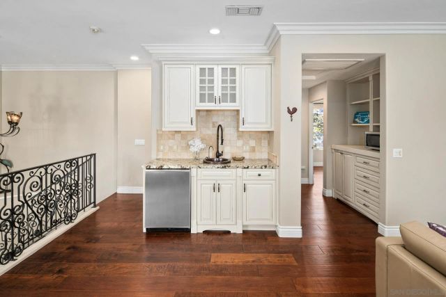 1100 Pine St, Coronado, CA 92118
