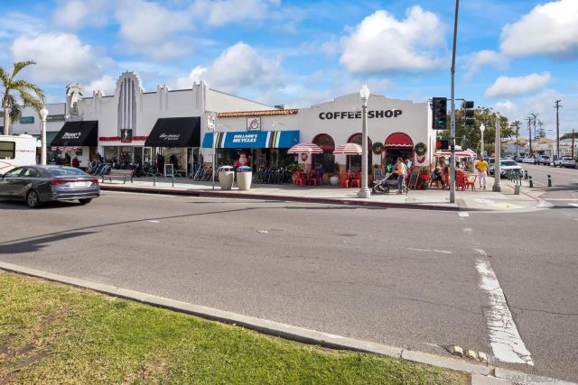 1100 Pine St, Coronado, CA 92118