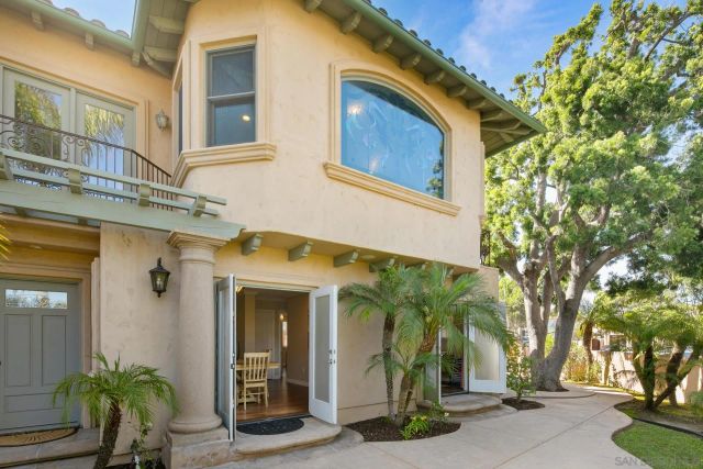 1100 Pine St, Coronado, CA 92118