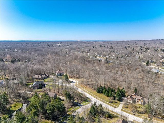 Glasgow Lane, Solon, OH 44139