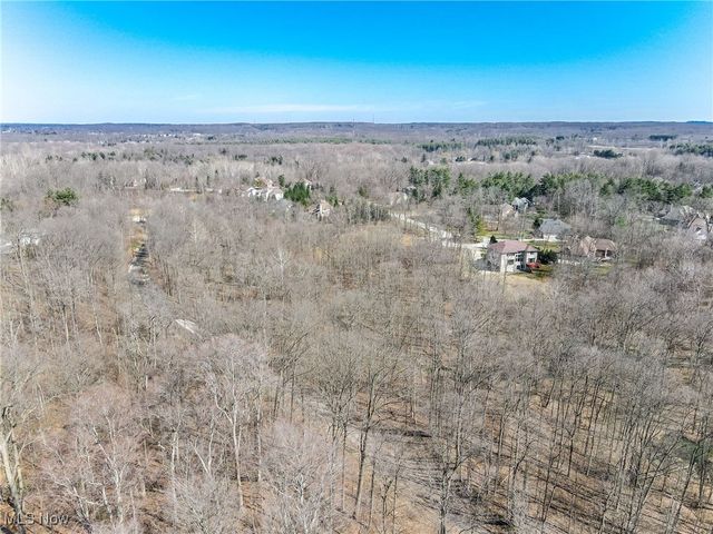 Glasgow Lane, Solon, OH 44139