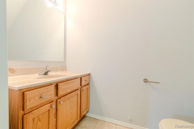 4644 Rochester Road, Royal Oak, MI 48073