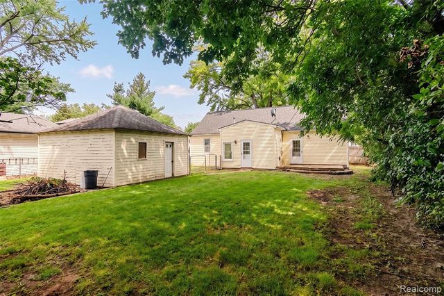 4644 Rochester Road, Royal Oak, MI 48073