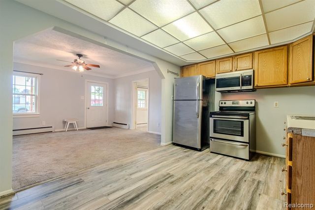 4644 Rochester Road, Royal Oak, MI 48073