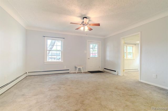 4644 Rochester Road, Royal Oak, MI 48073