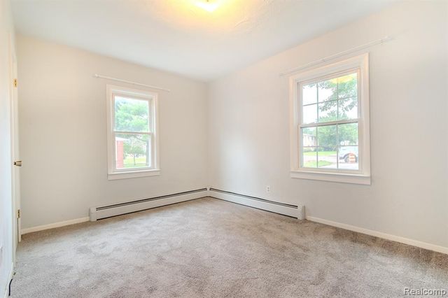4644 Rochester Road, Royal Oak, MI 48073
