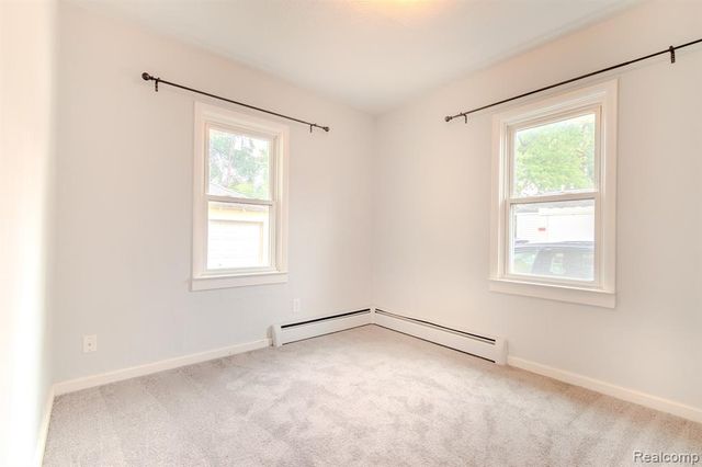 4644 Rochester Road, Royal Oak, MI 48073