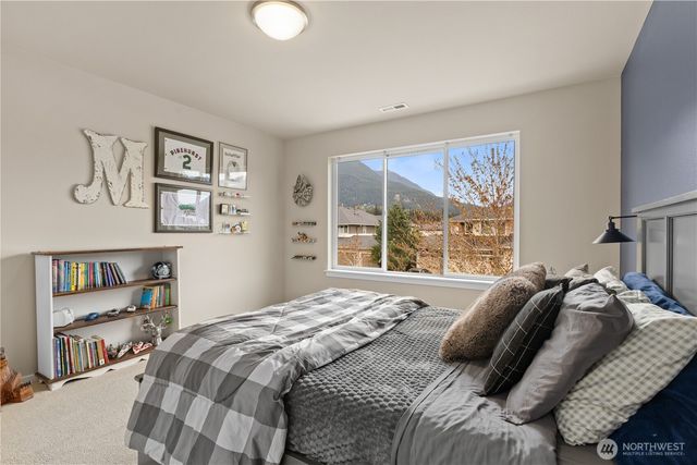 1113 Gaines Avenue SE, North Bend, WA 98045