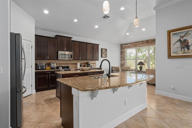 30115 KLADRUBY POINT, Mount Dora, FL 32757