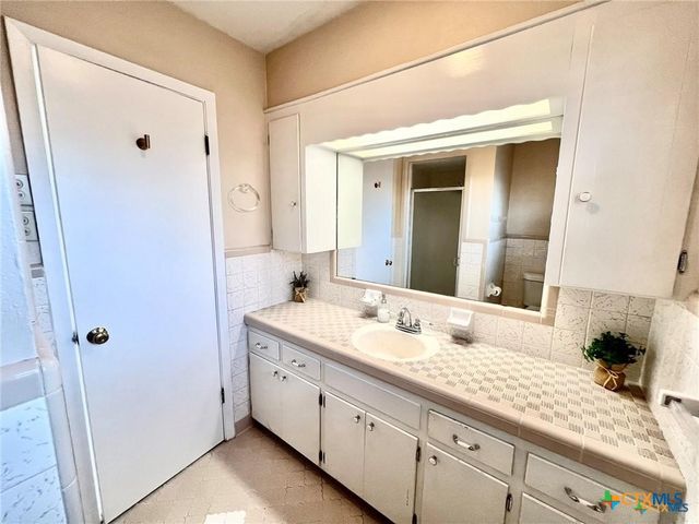 105 E Upshaw Avenue, Temple, TX 76501