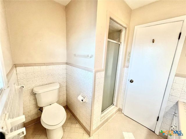105 E Upshaw Avenue, Temple, TX 76501