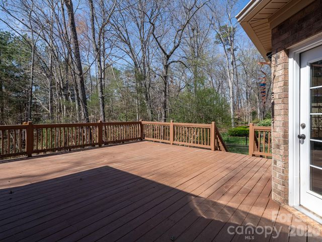 7919 Glen Abbey Circle, Stanley, NC 28164