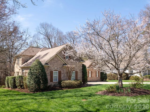7919 Glen Abbey Circle, Stanley, NC 28164