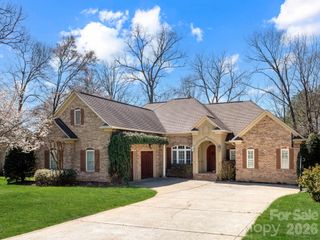 7919 Glen Abbey Circle, Stanley, NC 28164