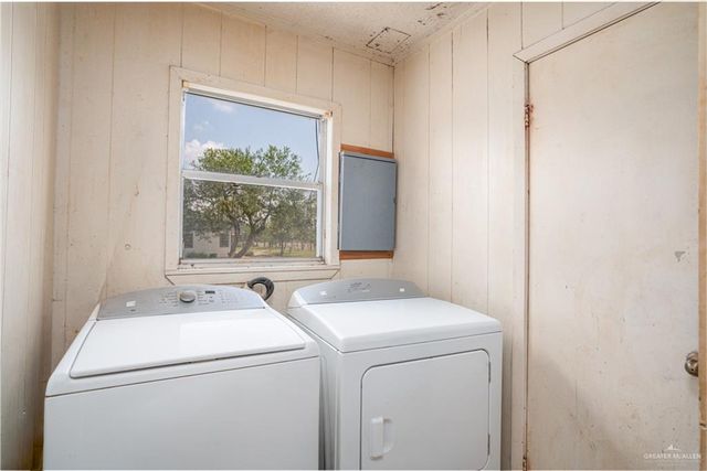 114 Guadalupe Flores Road, Sullivan City, TX 78595